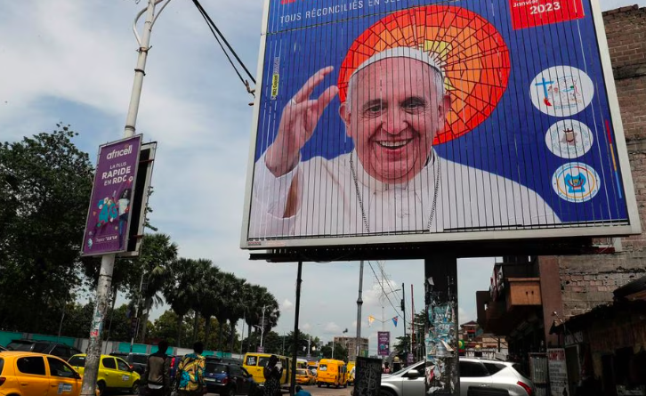 El Papa Francisco llega al Congo